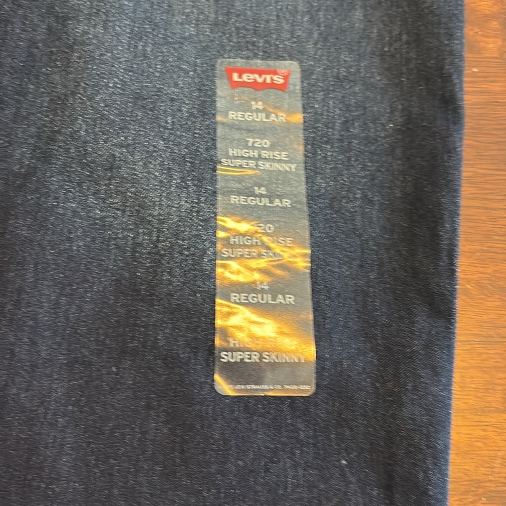 Levi’s high Rise Supper Skinny reg 14 Girls New - Picture 7 of 8